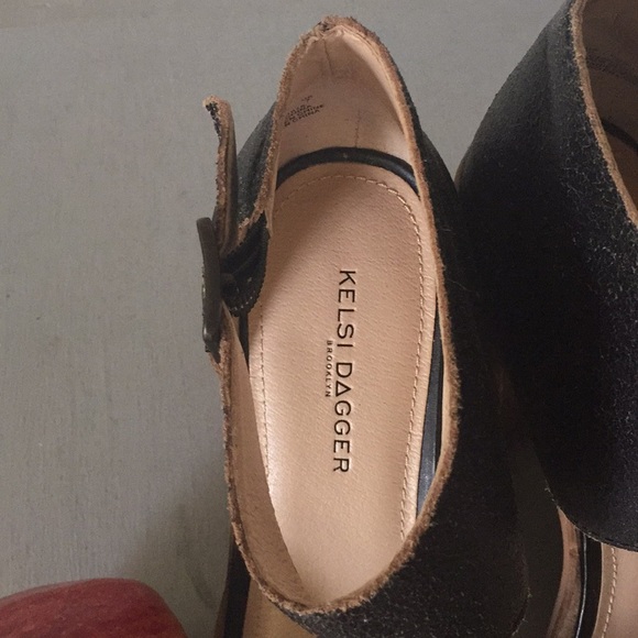 Kelsi Dagger Brooklyn Open Toe Sandals - Picture 6 of 8